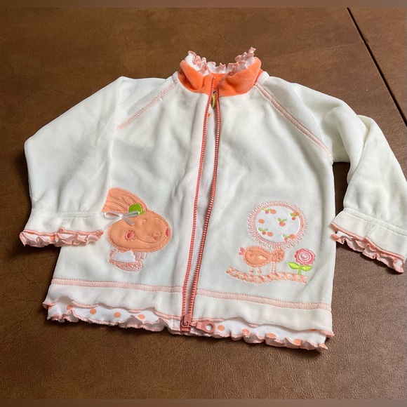 🍎NWT Baby’s White Velour Zipper Ruffles  Adorned Sleeved Top, 9-12 mo - Picture 1 of 8